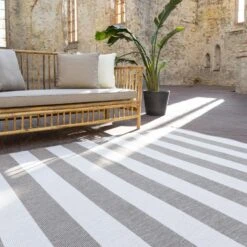 EVA Interior Buitenkleed Stripes Bruin/grijs Dubbelzijdig - 160 X 230 Cm 9 EVA Interior Buitenkleed Stripes Bruin/grijs Dubbelzijdig - 160 X 230 Cm -Tapijt Wereld 1000036244 0103