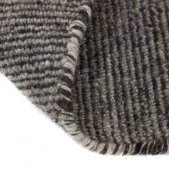 Interieur05 Wollen Vloerkleed Bologne Grijs Met Franjes - 160 X 230 Cm 9 Interieur05 Wollen Vloerkleed Bologne Grijs Met Franjes - 160 X 230 Cm -Tapijt Wereld 1000064710 0103